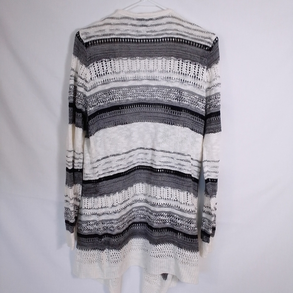 Women's AB studio Open Front Sweater Size Medium - Picture 2 of 3